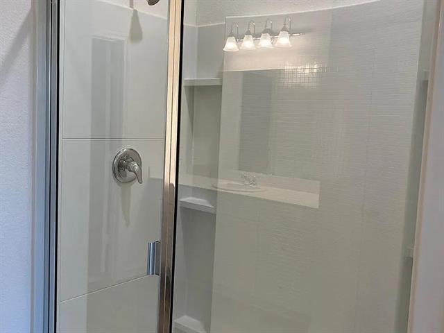 Building Photo - 760 Richmond Dr