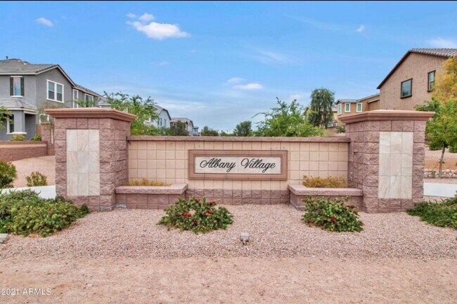 Building Photo - Lovely 3Bedroom/ 2.5 Bath Mesa Home!