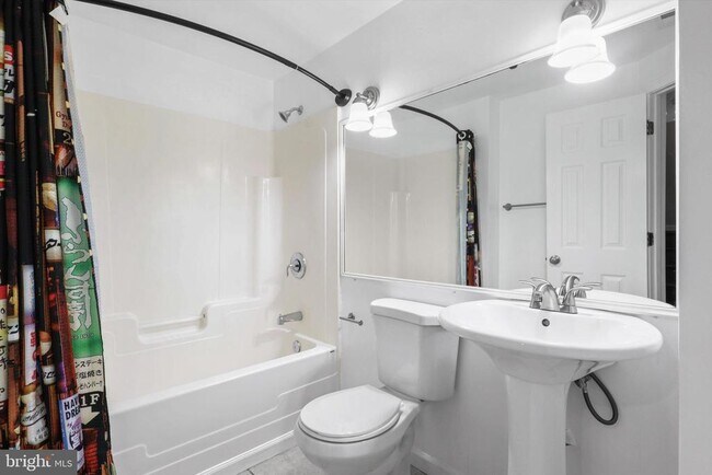 Building Photo - 13719 Laurianne Terrace