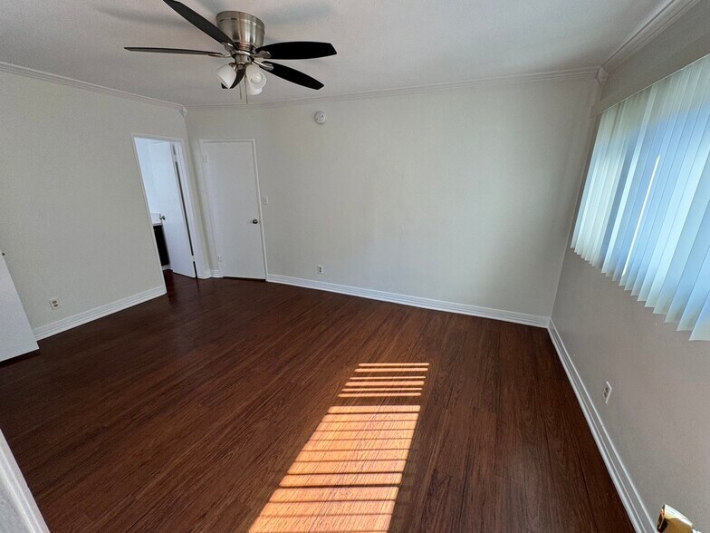 Building Photo - 1138 S Corning St