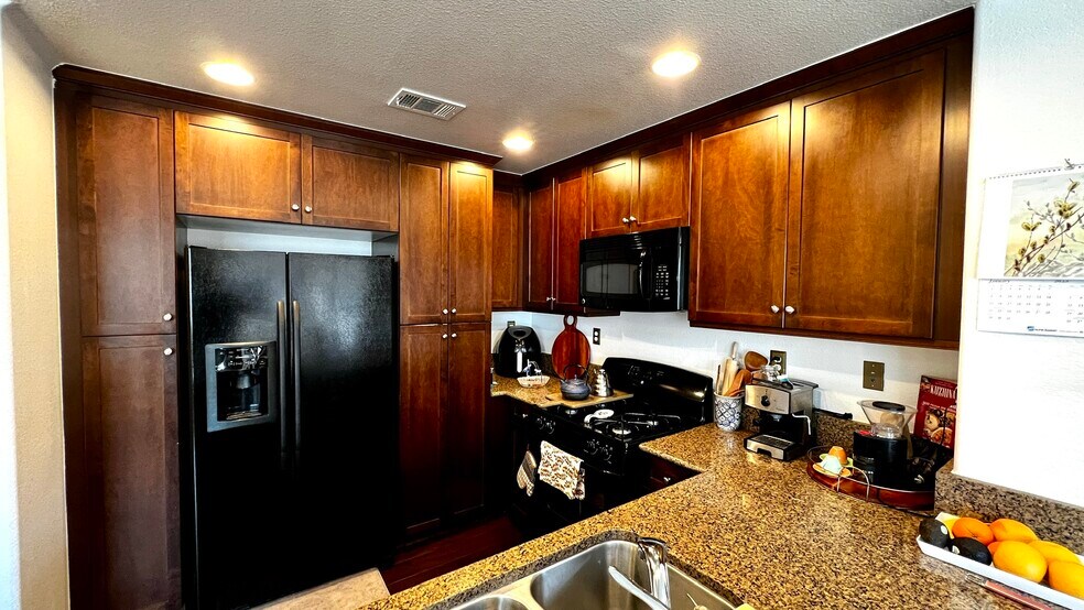 Building Photo - 1314 Calabria St