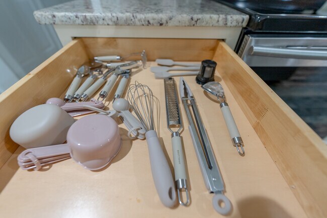 Building Photo - 2627 Ambergate Rd