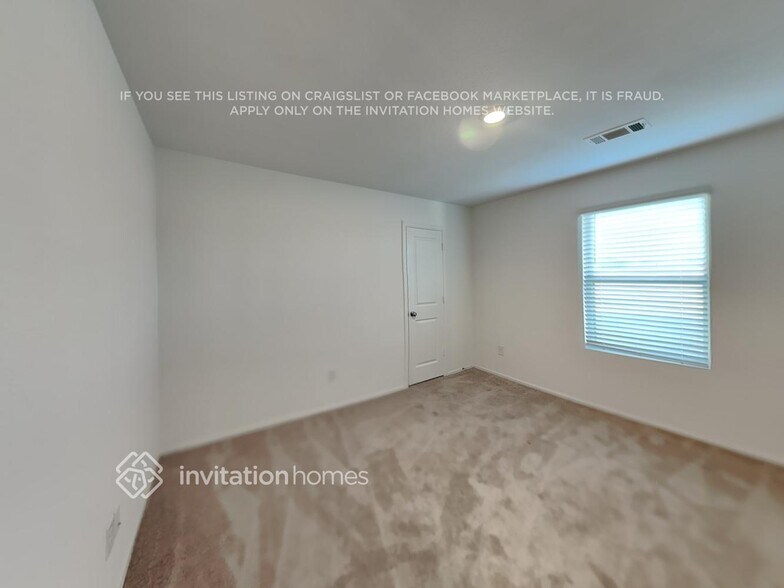 Building Photo - 22264 Stoney Ravine Dr