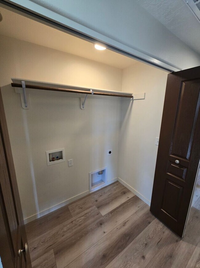 Building Photo - Charming home in NE Redmond