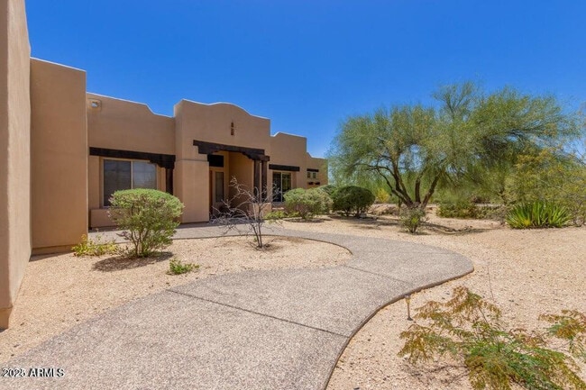 Building Photo - 8115 E Sand Flower Dr
