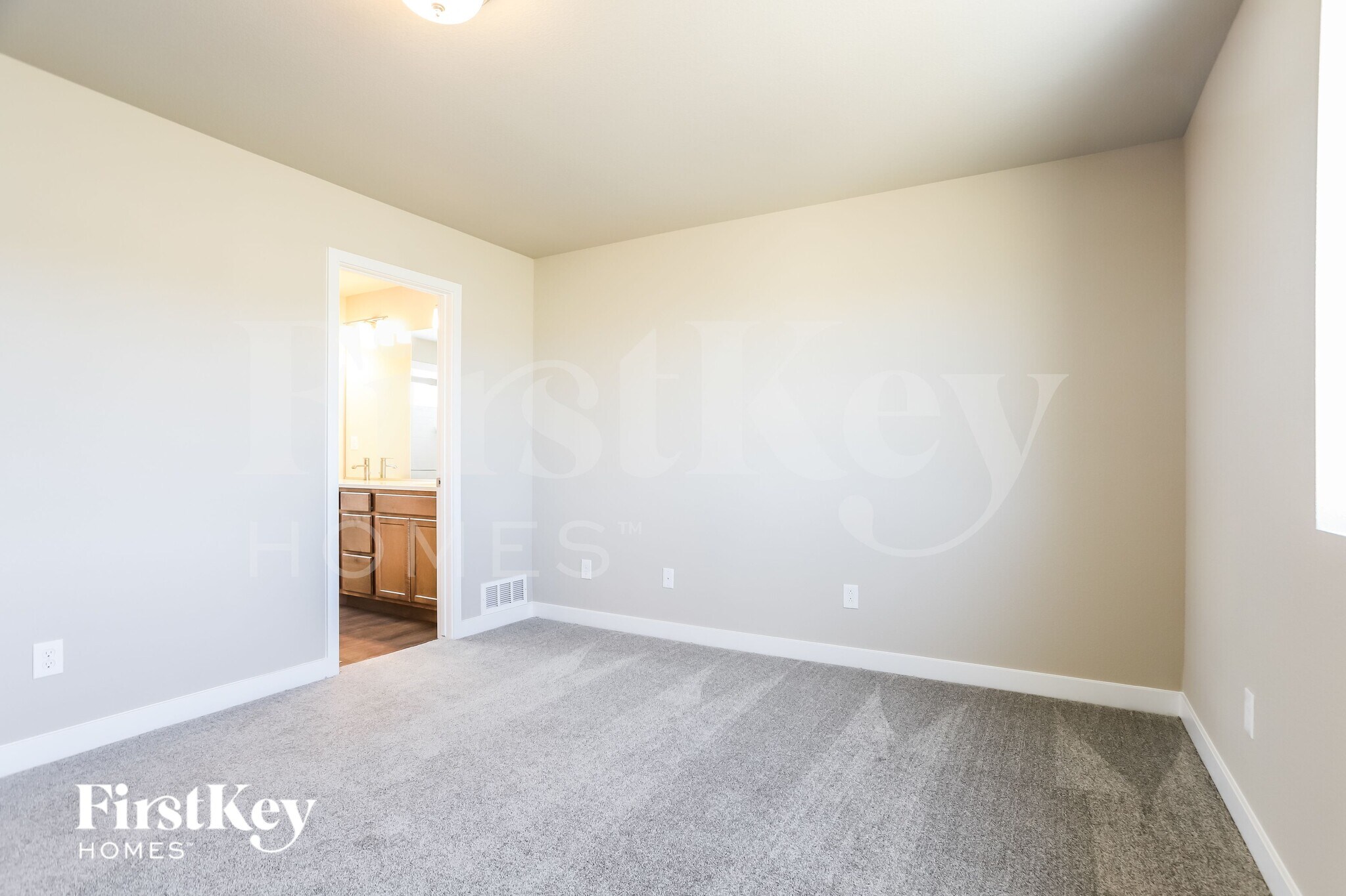 Building Photo - 10559 Horton Dr