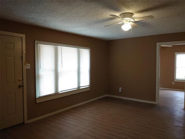 Building Photo - 1325 S 27th St