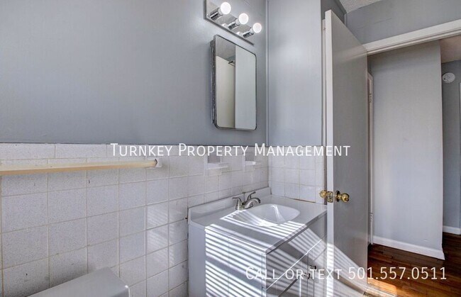 Building Photo - 7305 Kentucky Ave