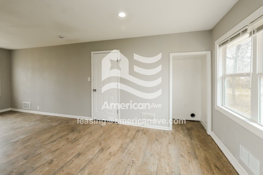 Building Photo - 11117 Bristol Terrace