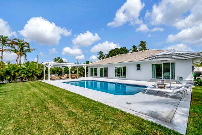 Building Photo - 530 NW 14th St