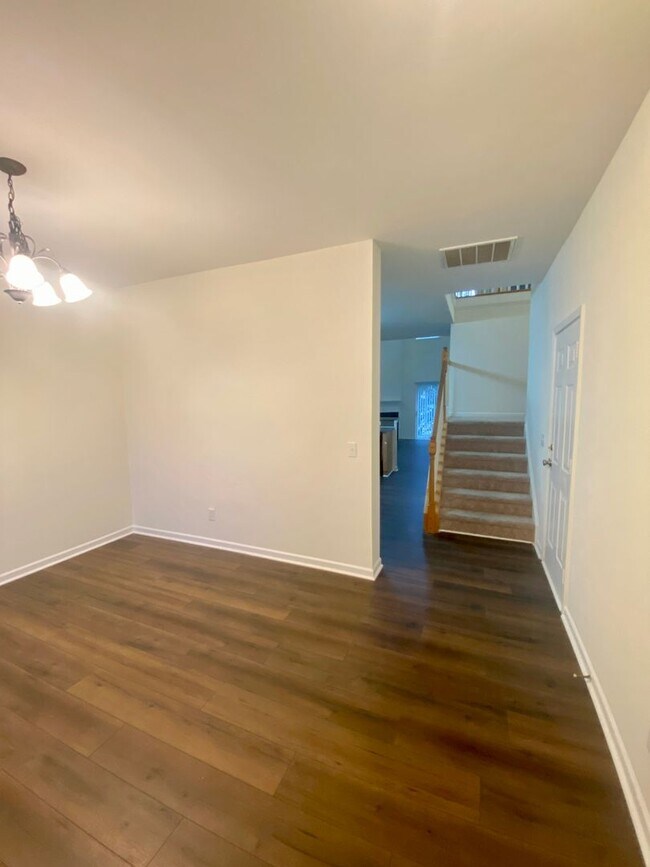 Building Photo - 3BR/2.5BA Townhouse in Ballantyne