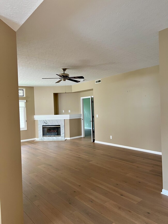 Building Photo - 2271 Edenderry Dr