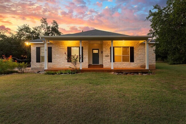 Building Photo - 704 Ridgmar Rd