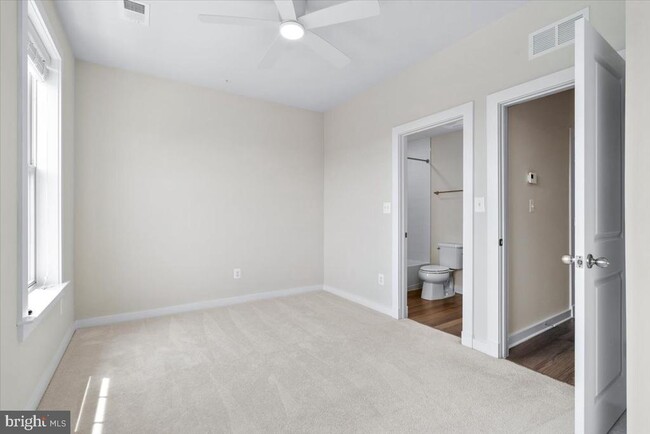 Building Photo - 3606 Timber Green Dr