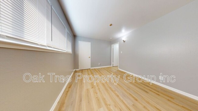 Building Photo - 625 F St