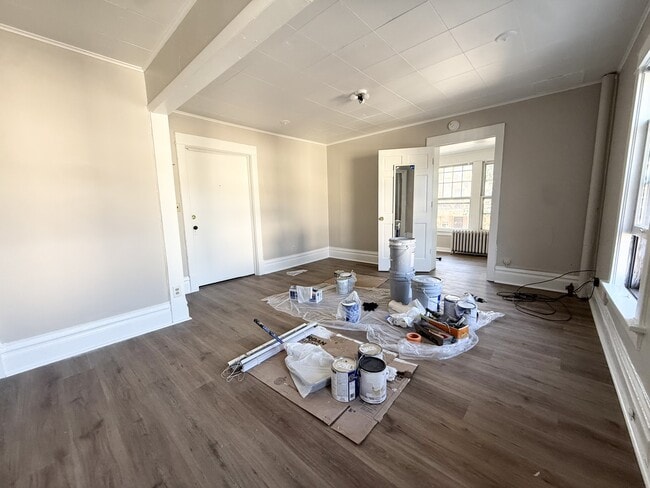 Building Photo - 207 N Pinckney St