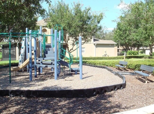 Building Photo - 1136 Crestwood Commons Ave