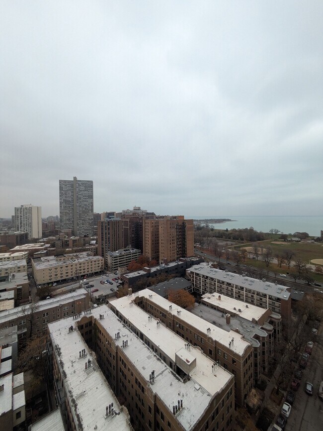 Building Photo - 3660 N Lake Shore Dr