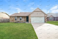 Building Photo - 13681 S Poplar St