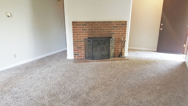 Building Photo - 6991 Chico Way NW