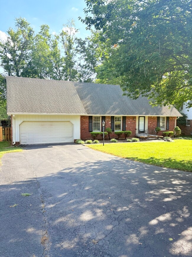 Building Photo - 2729 Utah Dr