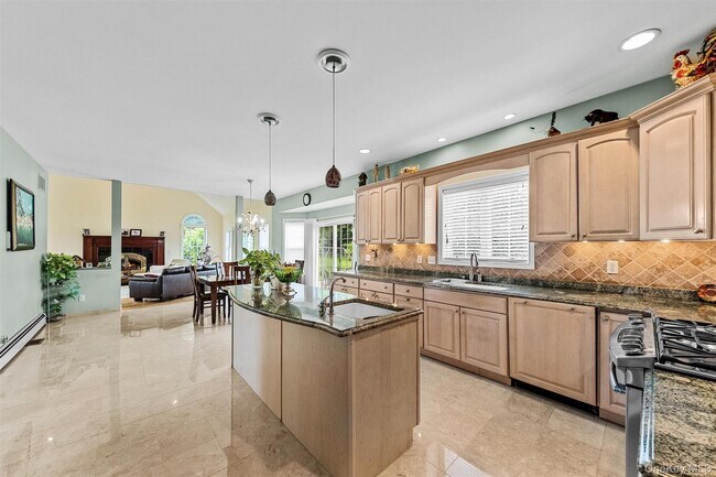 Building Photo - 20 Goshen Rd