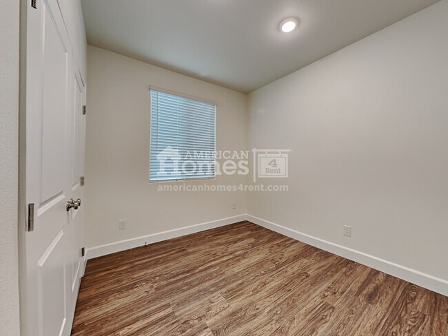 Building Photo - 92 Cabaletta Lane