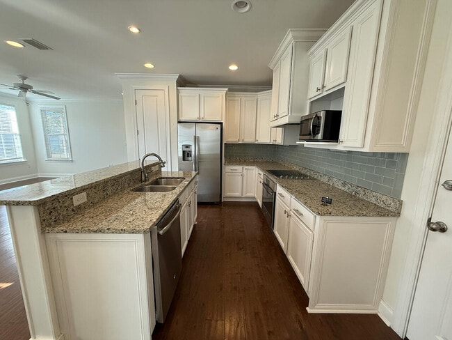 Building Photo - 143 Christian Dr