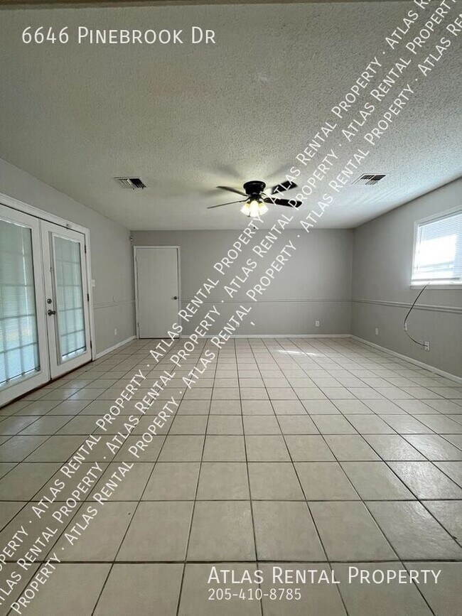 Building Photo - 6646 Pinebrook Dr