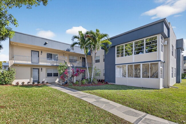 Building Photo - 173 Flanders C