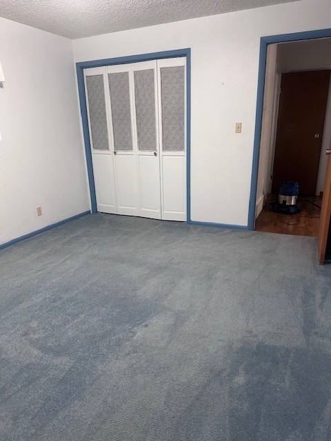 Building Photo - 242 700 W