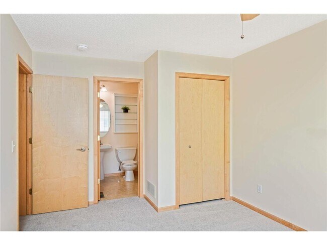 Building Photo - 4820 Underwood Ln N
