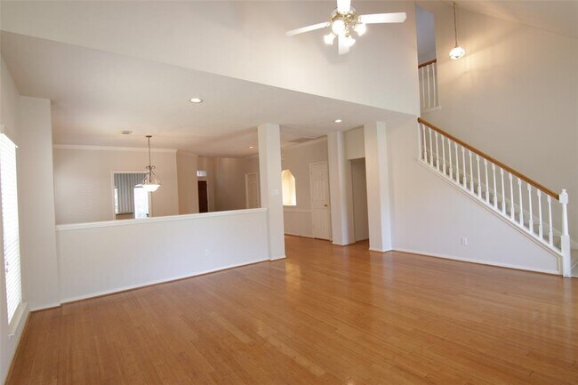Building Photo - 3107 Waters View Dr