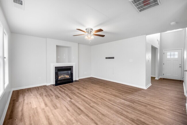 Building Photo - 10609 Spring Rain Ct