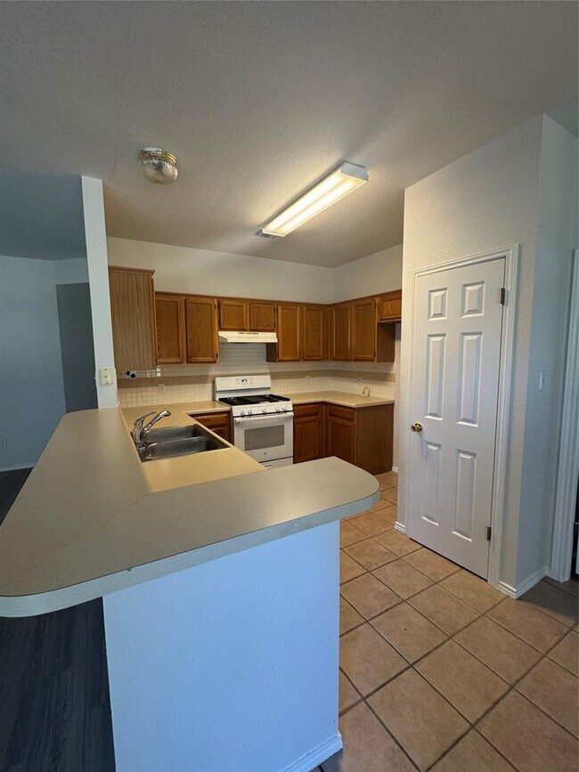 Building Photo - 1107 Bohica Way