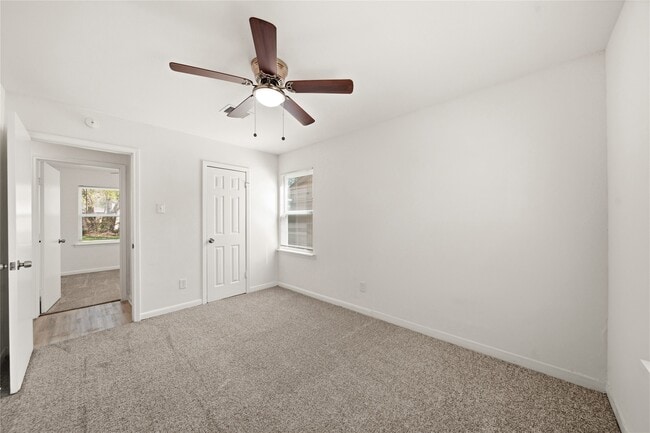 Building Photo - 2942 Knotty Oaks Trail