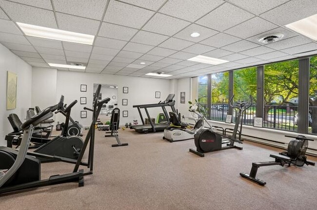 Building Photo - Bridgeport