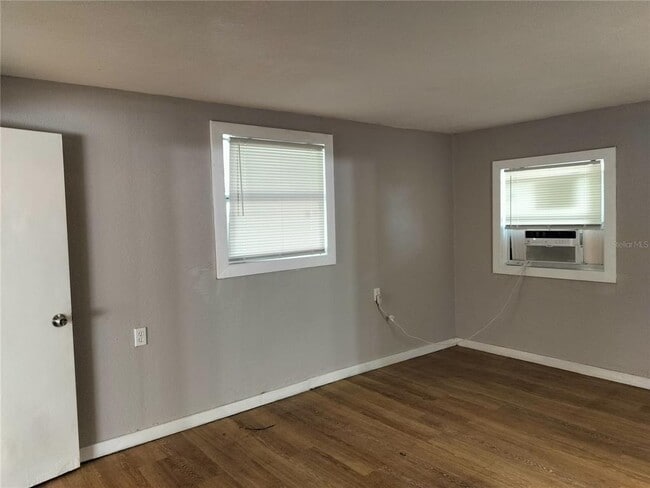 Building Photo - 3635 State Rd 60