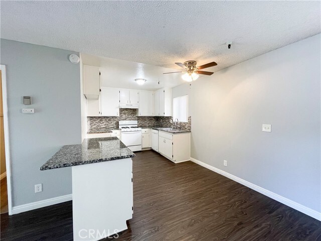 Building Photo - 13535 Yukon Ave