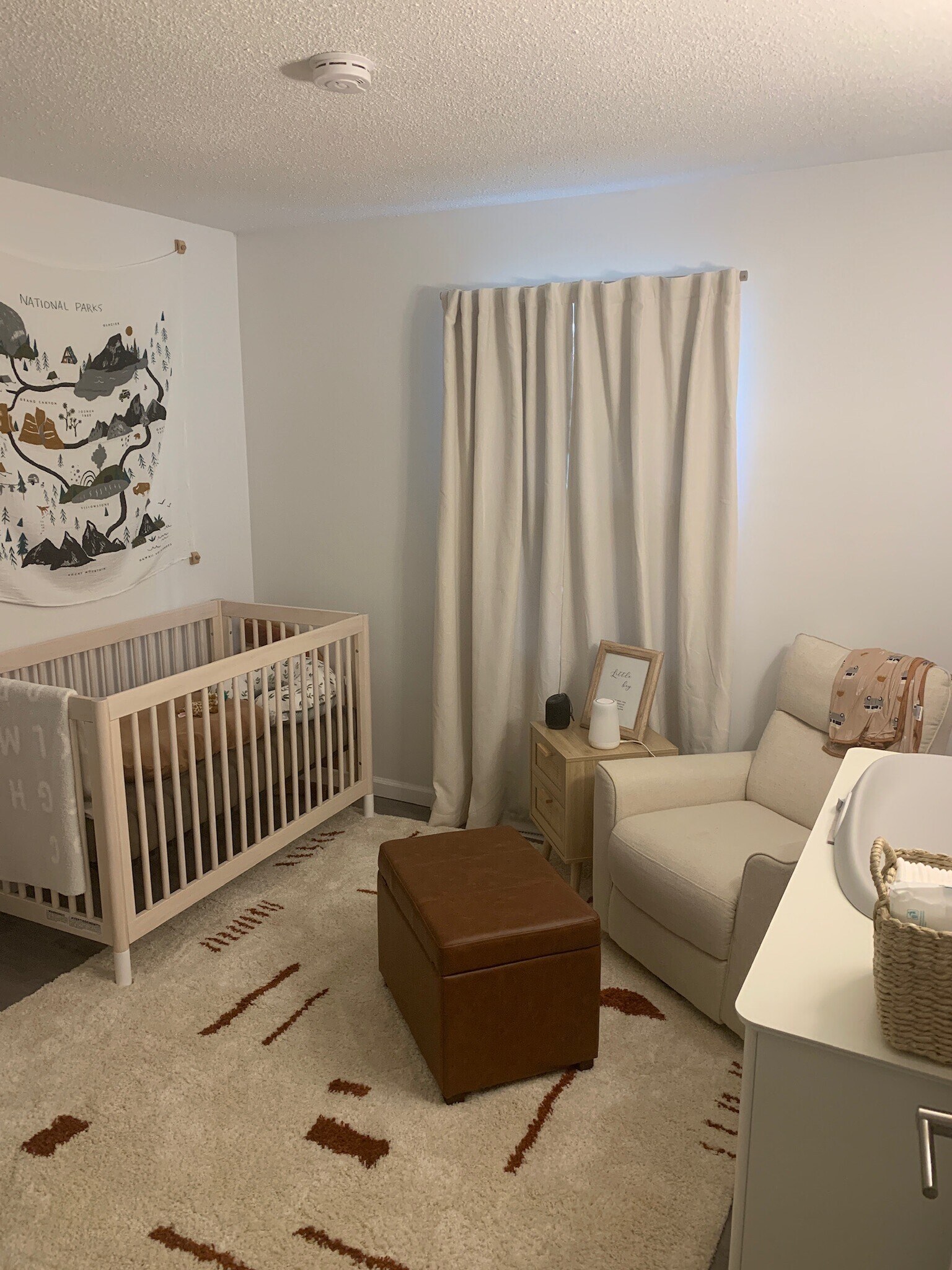 Building Photo - 806 Northlawn St NE