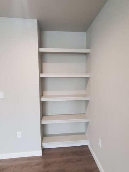 Building Photo - 2001 Good Hearted Pl