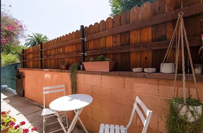 Building Photo - 1997 Pinehurst Rd