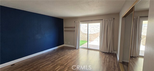 Building Photo - 751 Vía Los Santos