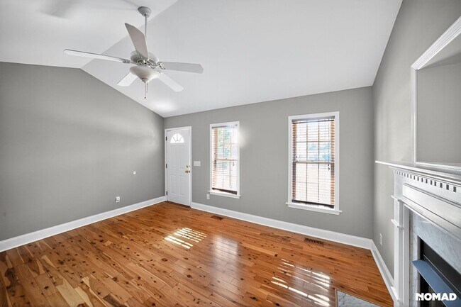 Building Photo - 405 Foxbridge Ct