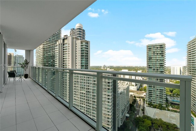 Building Photo - 1080 Brickell Ave