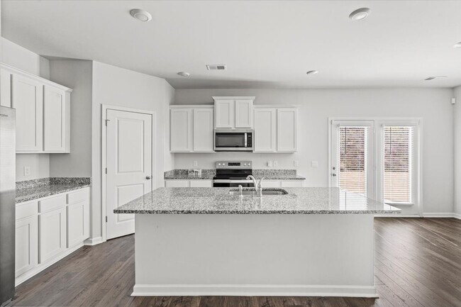 Building Photo - 5144 Captain Dr