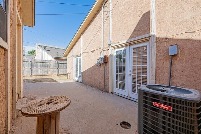 Building Photo - 4503 Fairgate Dr