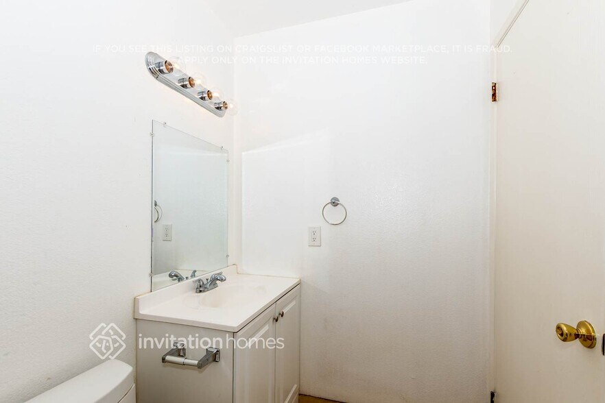 Building Photo - 7840 1st Draw Way