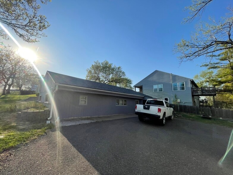 Building Photo - 738 Fir St