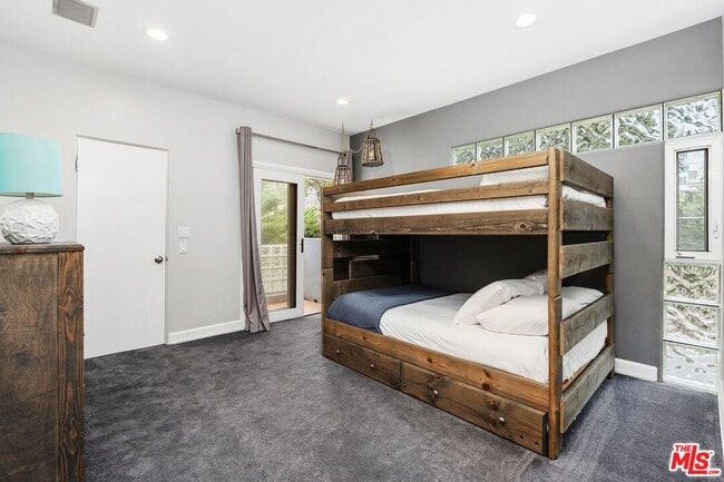 Building Photo - 11834 Pacific Coast Hwy